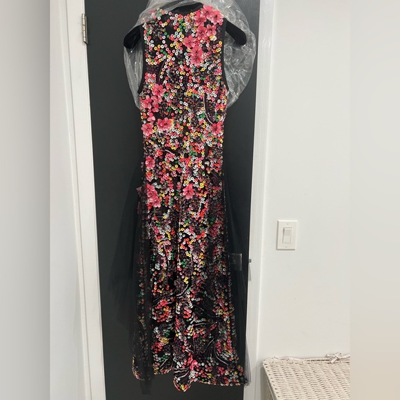 Elie Saab Pre-SS 2017 Runway Gown | Floral Sequin Embellished | NWT | Size 36 - Picture 5 of 8